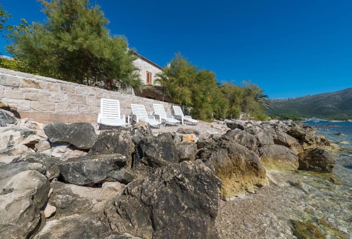 Luxury Beachfront Villa Mare With Private Pool At The Beach Orebic - Peljesac Exteriör bild